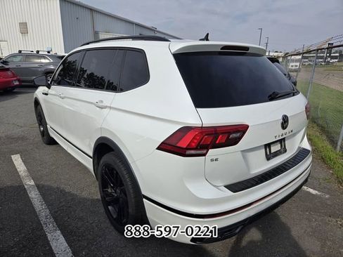Certified 2023 Volkswagen Tiguan SE R-Line FWD image 4
