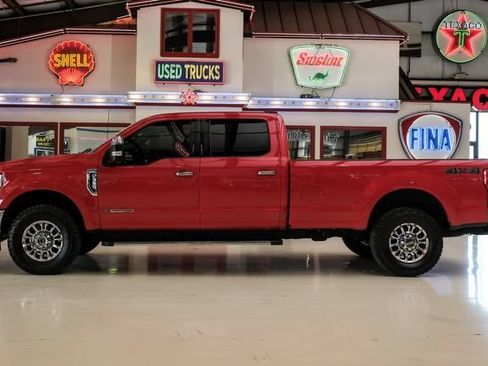 Used 2022 Ford F350 XLT w/ XLT Premium Package AWD/4WD image 12