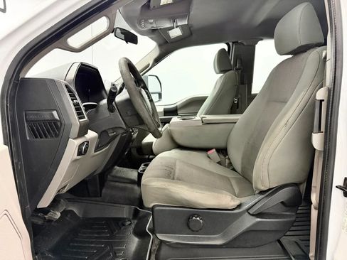 Used 2017 Ford F250 XL w/ Power Equipment Group AWD/4WD image 12