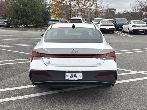 New 2026 Hyundai Elantra Blue image 6