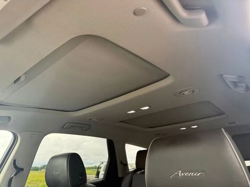 Used 2019 Buick Enclave Avenir w/ Trailering Package, 5000 lbs. AWD/4WD image 16