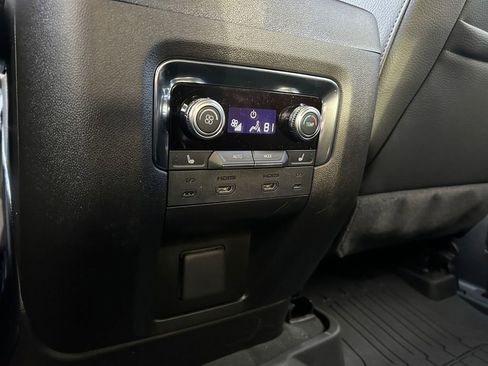 New 2026 GMC Yukon Denali w/ Denali Reserve Package image 37