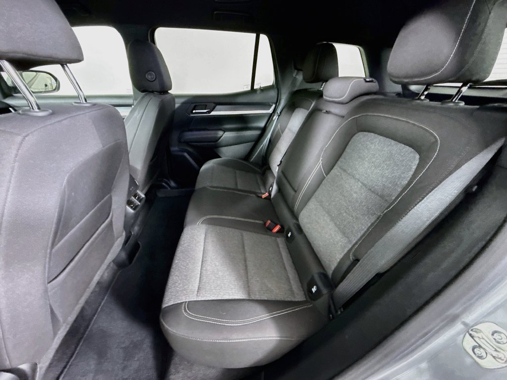 Used 2025 GMC Terrain Elevation FWD image 21