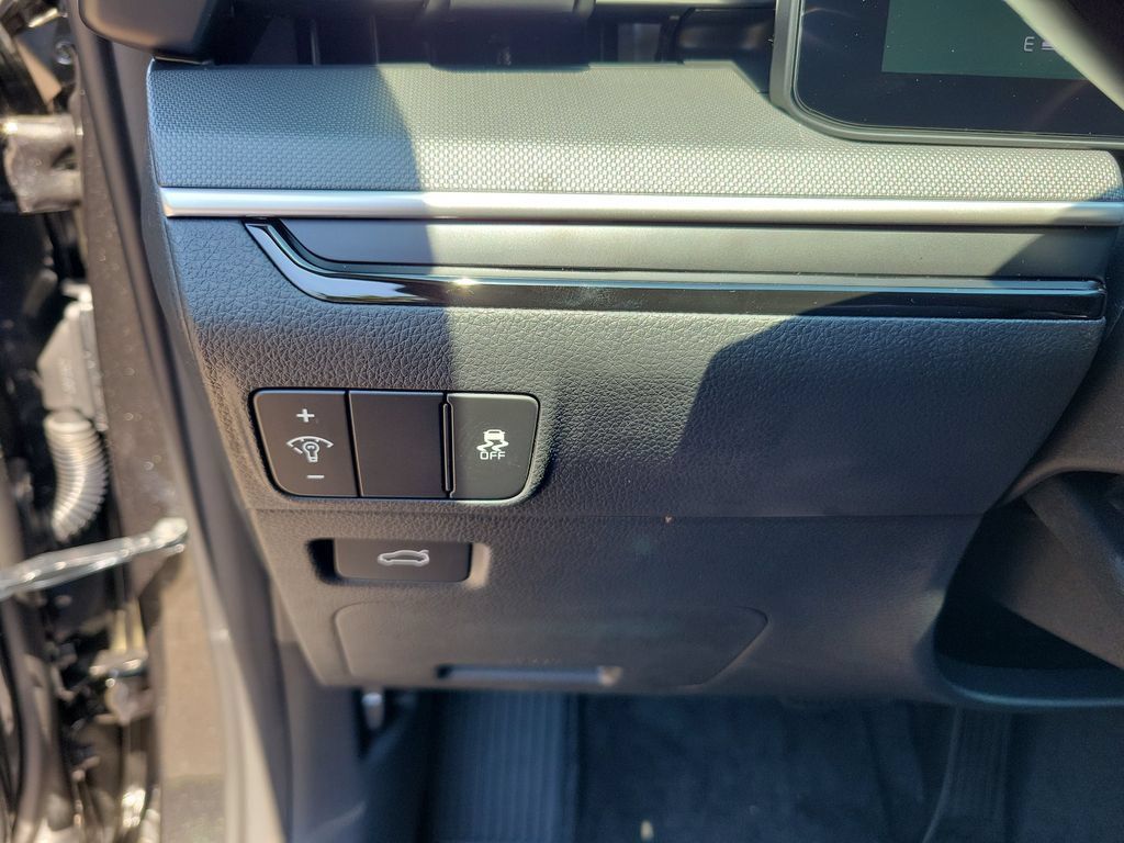 New 2026 Kia K5 LXS FWD image 27