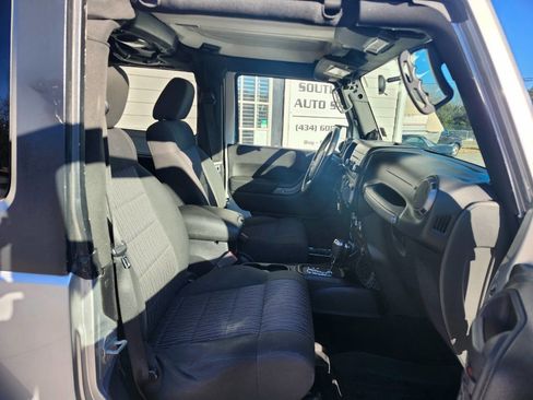 Used 2012 Jeep Wrangler Sport image 12