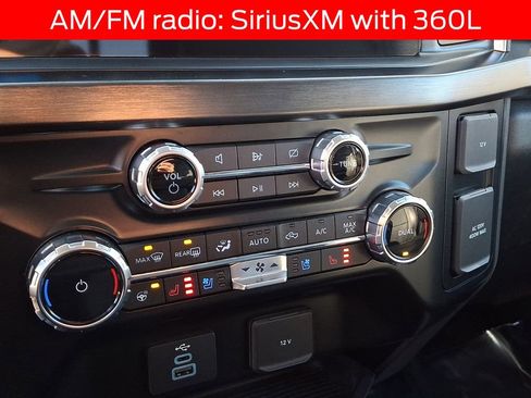 Used 2023 Ford F350 Lariat w/ Tow Technology Package image 14