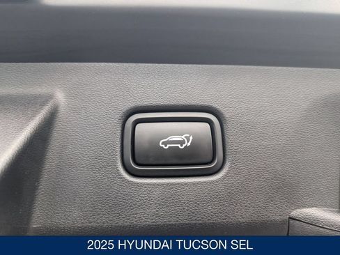 Certified 2025 Hyundai Tucson SEL AWD/4WD image 29