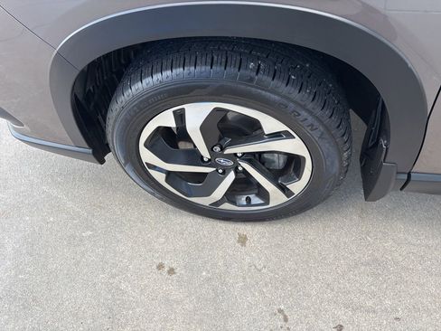 Used 2023 Subaru Forester Touring image 31