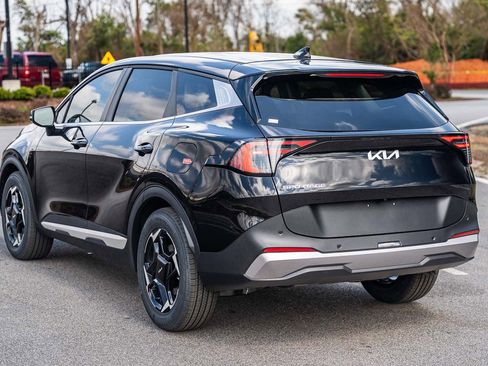 New 2026 Kia Sportage EX FWD image 4