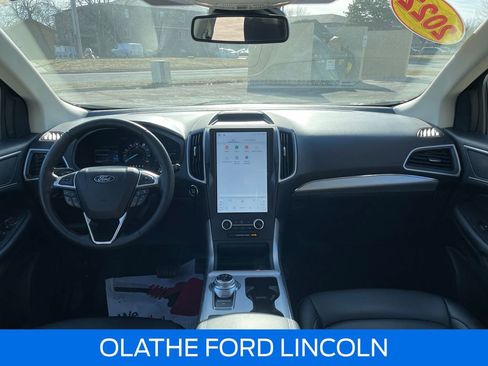Used 2022 Ford Edge SEL w/ Convenience Package image 24