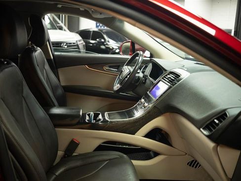 Used 2019 Lincoln Nautilus Reserve AWD/4WD image 14