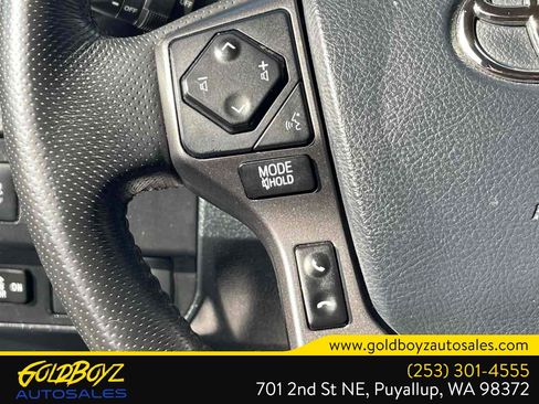 Used 2020 Toyota Tacoma TRD Off-Road image 36