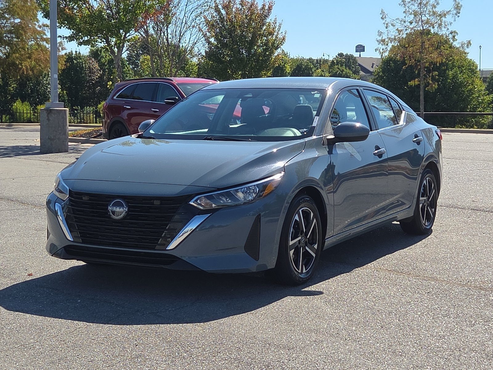 Used 2024 Nissan Sentra SV FWD image 2