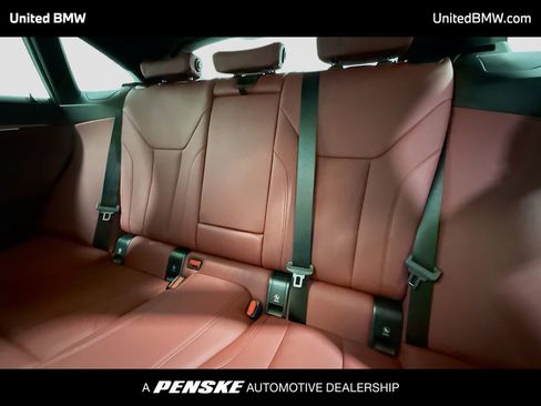 Used 2025 BMW M440i image 13