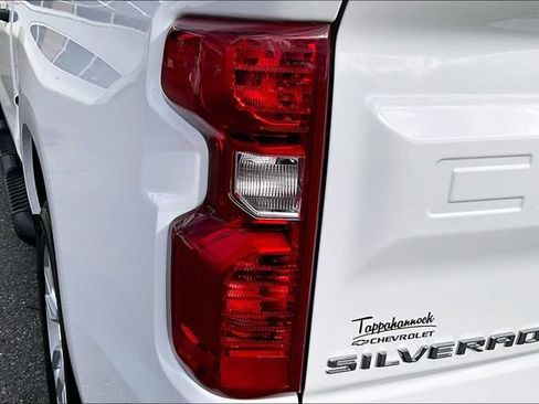 Used 2025 Chevrolet Silverado 1500 Custom image 23