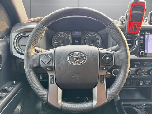 Certified 2020 Toyota Tacoma TRD Sport w/ TRD Premium Sport Package AWD/4WD image 13