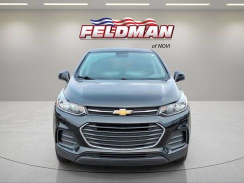 Used 2020 Chevrolet Trax LS w/ Tint and Cruise Package AWD/4WD image 8