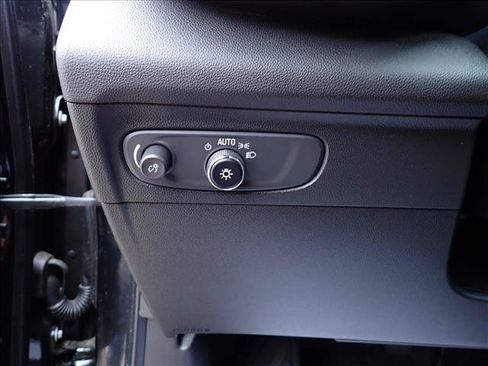 Used 2023 Buick Envision Essence AWD/4WD image 16