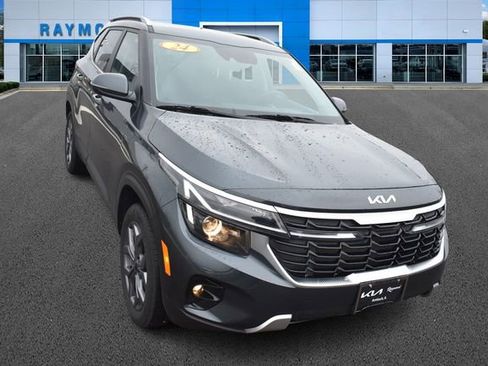 Used 2024 Kia Seltos S image 9