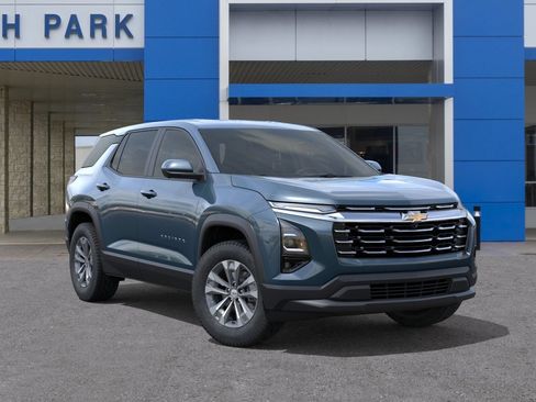 New 2026 Chevrolet Equinox LT w/ Safety and Technology Package FWD image 7