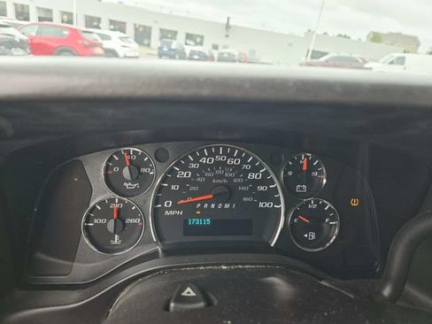 Used 2014 GMC Savana 2500 RWD image 17