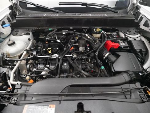 Used 2023 Ford Maverick XL w/ Equipment Group 100A Standard AWD/4WD image 3