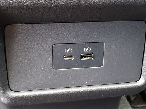 Used 2023 Nissan Rogue SL AWD/4WD image 14