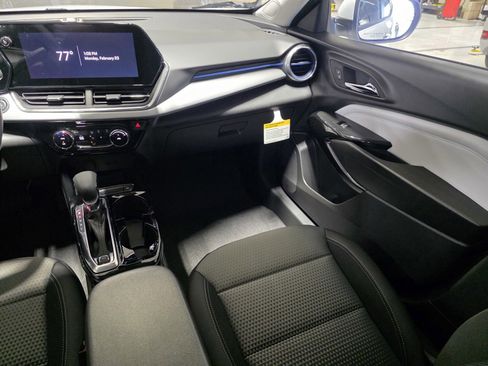 New 2026 Chevrolet Trax LT image 17