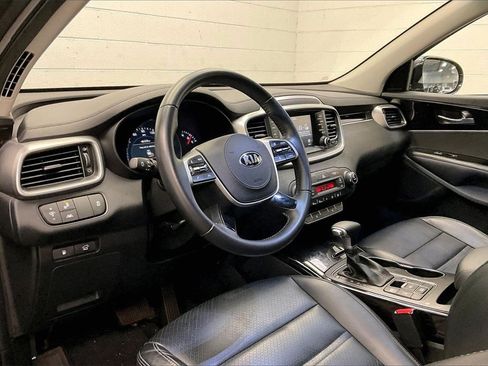 Used 2020 Kia Sorento EX image 12