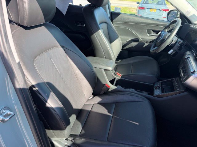 Used 2024 Hyundai Kona Limited AWD/4WD image 45