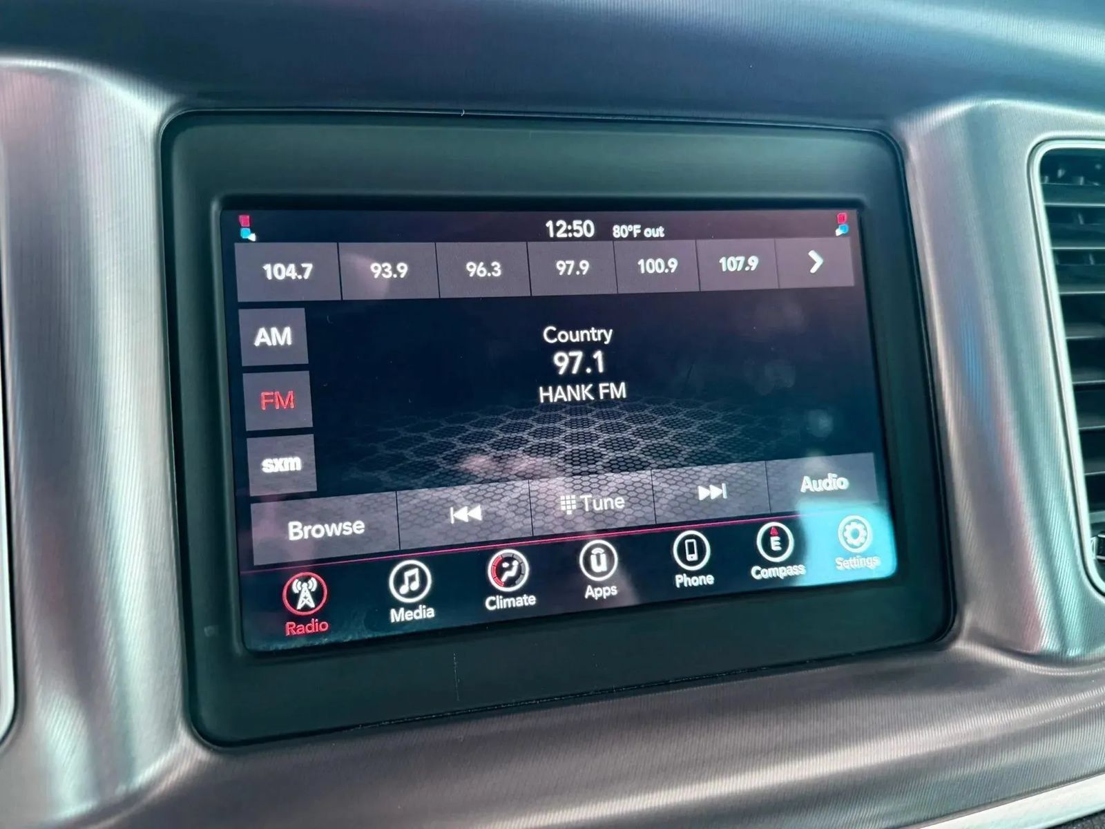 Used 2021 Dodge Charger SXT RWD image 12
