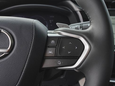 Used 2023 Lexus RZ 450e Premium image 25