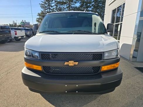 New 2025 Chevrolet Express 2500 Extended w/ Driver Convenience Package image 4