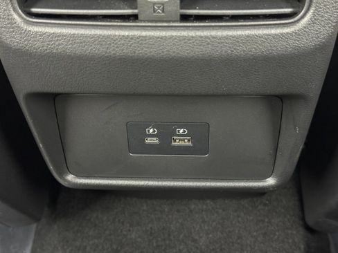 Used 2023 Nissan Rogue SV image 28