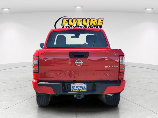 Certified 2024 Nissan Frontier SV w/ Technology Package AWD/4WD image 8