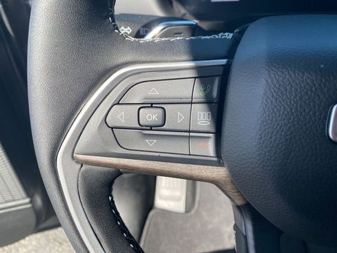 New 2026 Jeep Grand Cherokee Altitude image 16