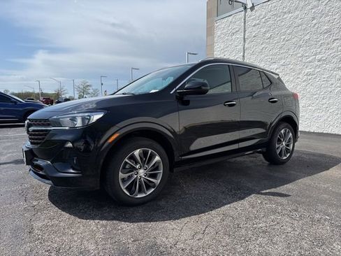 Used 2022 Buick Encore GX Select w/ Sport Touring Package AWD/4WD image 3