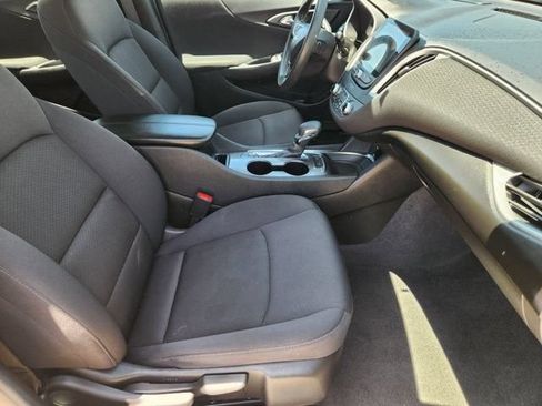 Used 2024 Chevrolet Malibu LT FWD image 13