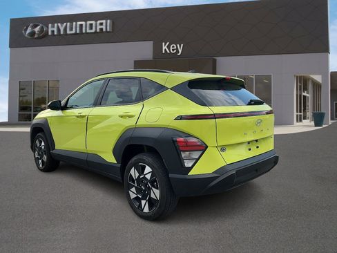 Used 2024 Hyundai Kona SEL AWD/4WD image 5