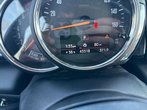 Used 2019 MINI Cooper S w/ Signature Upholstery Package image 17