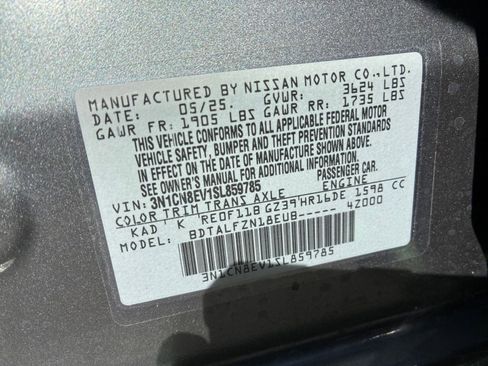 Used 2025 Nissan Versa SV FWD image 27