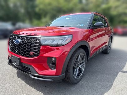 New 2026 Ford Explorer ST w/ Sun And Sound Package