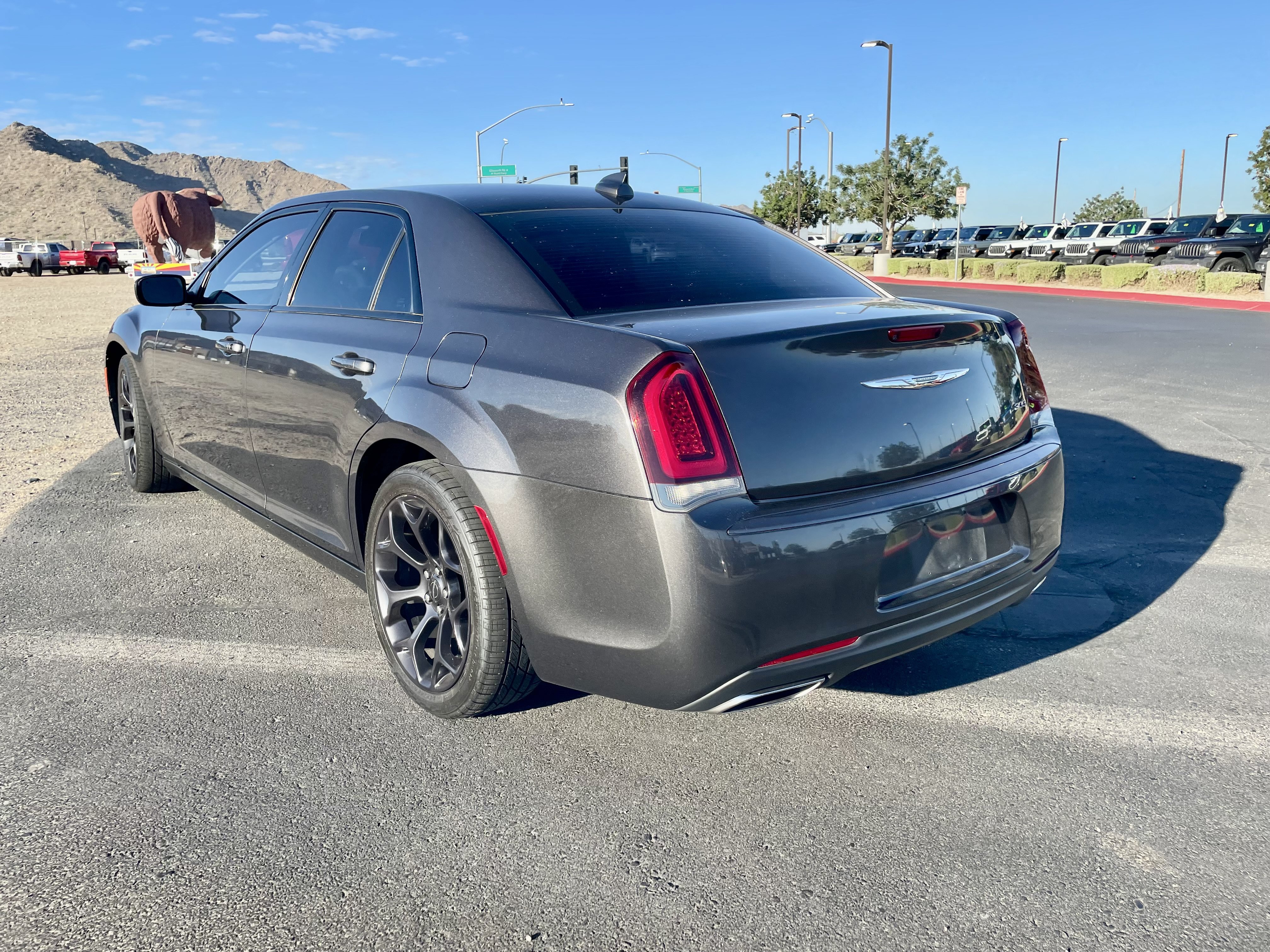 Used 2020 Chrysler 300 Touring w/ Sport Appearance Package RWD image 3