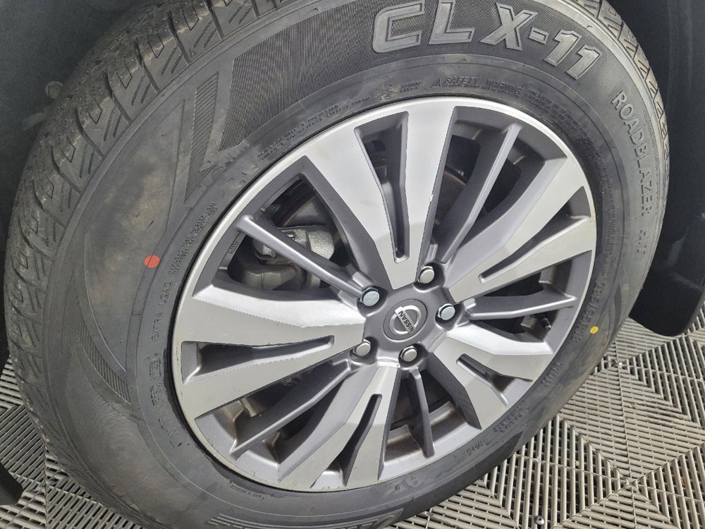 Used 2020 Nissan Pathfinder S FWD image 31