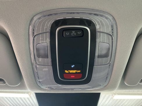 Used 2025 Hyundai Kona SEL FWD image 27