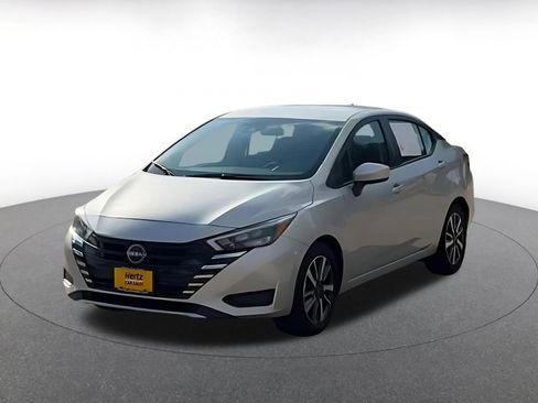 Used 2025 Nissan Versa SV FWD image 7
