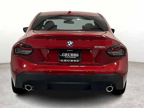 New 2025 BMW 230i Coupe w/ Convenience Package RWD image 5