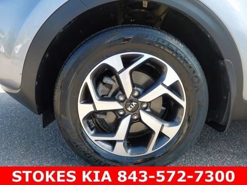 Used 2020 Kia Sportage LX AWD/4WD image 11