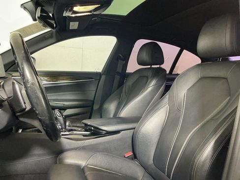 Used 2018 BMW 540i RWD image 22