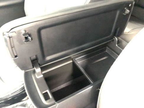 Used 2022 Toyota Prius Prime XLE FWD image 27